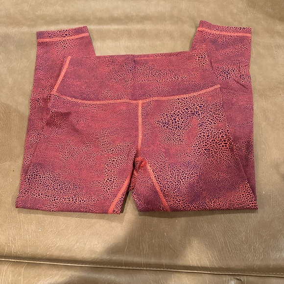 Lululemon wunder Train leggings - Picture 3 of 6